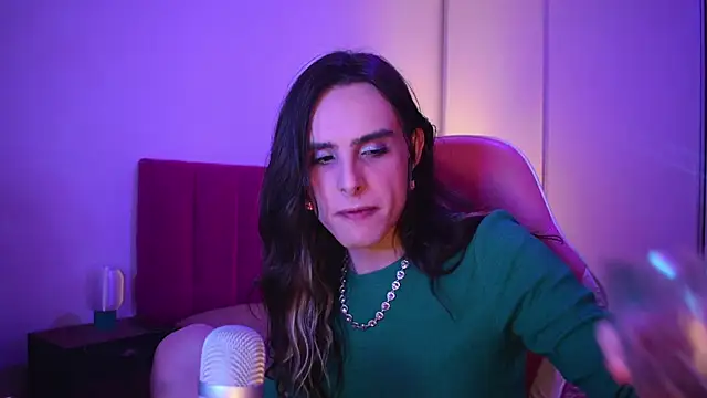 estrogen nia online show from 06.18.26