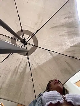 Snapshot of Ada_Pink chatting on 12.04.25 Ada Pink online show from 12.04.25