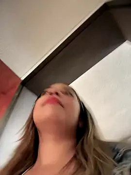 Snapshot of Ada_Pink chatting on 12.18.25 Ada Pink online show from 12.18.25