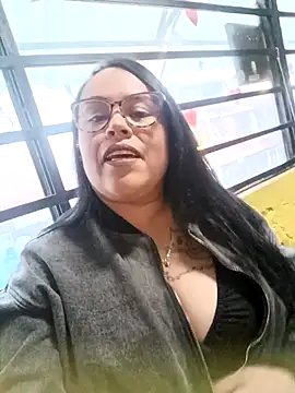 Italia 12 online show from 10.03.25