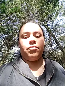 Italia 12 online show from 10.04.25