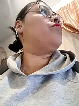 Italia 12 online show from 10.06.25