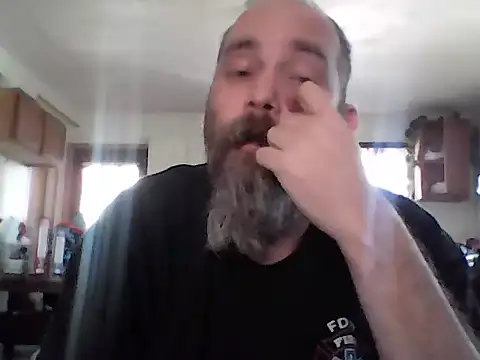 Snapshot of crazyheratic8 chatting on 02.18.26 crazyheratic8 online show from 02.18.26