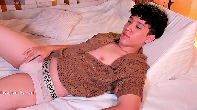 Snapshot of kai_zareck chatting on 10.24.25 kai zareck online show from 10.24.25