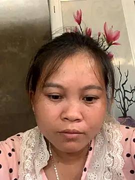 lan-xinh01 online show from 10.05.25