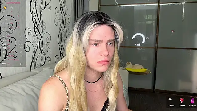 Snapshot of Anjalin_sososok1 chatting on 06.26.26 Anjalin sososok1 online show from 06.26.26