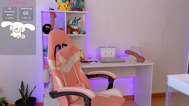 Sallie Doll online show from 10.23.25