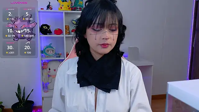 Sallie Doll online show from 11.01.25