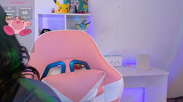 Sallie Doll online show from 12.03.25