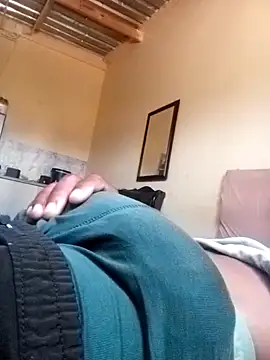 Snapshot of lefalamangmo chatting on 10.15.25 lefalamangmo online show from 10.15.25