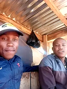 Snapshot of lefalamangmo chatting on 10.28.25 lefalamangmo online show from 10.28.25