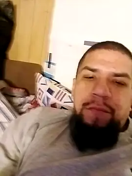 Snapshot of JNTre chatting on 01.06.26 JNTre online show from 01.06.26