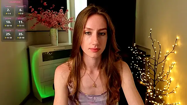Snapshot of GoldenRose_ chatting on 06.06.26 GoldenRose online show from 06.06.26
