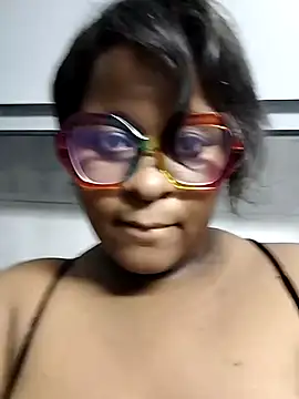 Snapshot of thicknjuicyx chatting on 10.08.25 thicknjuicyx online show from 10.08.25