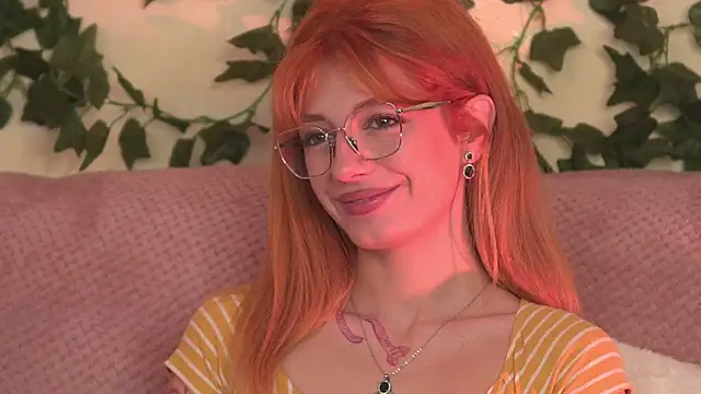 DaphneRose online show from 01.14.26