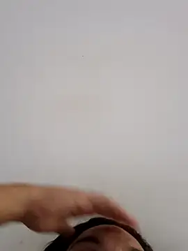 Snapshot of Saradasexy chatting on 02.27.26 Saradasexy online show from 02.27.26