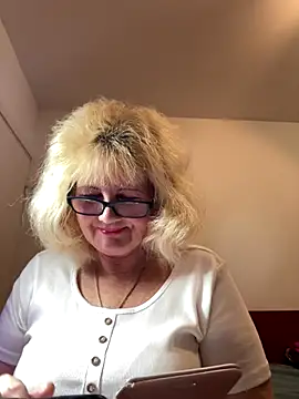 BoloshkaBlonda online show from 10.15.25