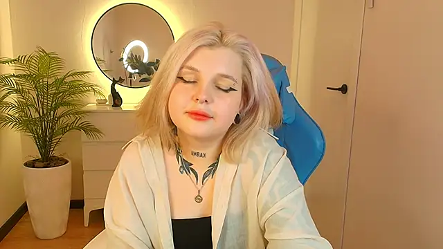 Shad0wPurr online show from 10.03.25