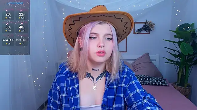 Shad0wPurr online show from 10.11.25