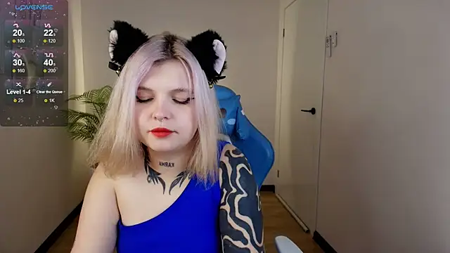 Shad0wPurr online show from 10.27.25