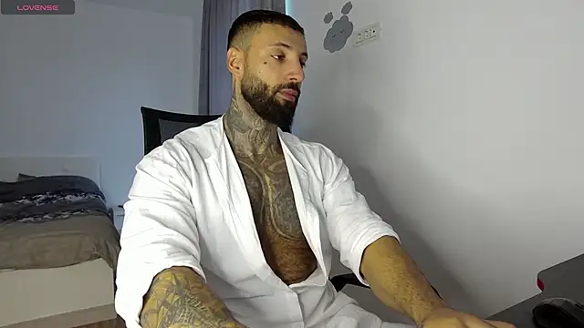 MasculineGuy99 online show from 10.16.25