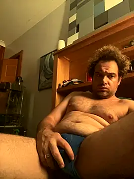 Snapshot of GymBoy83 chatting on 11.15.25 GymBoy83 online show from 11.15.25