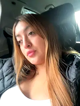 Snapshot of itsgianna chatting on 10.17.25 itsgianna online show from 10.17.25