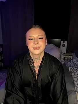 Snapshot of Kimberly-sweety chatting on 10.14.25 Kimberly-sweety online show from 10.14.25