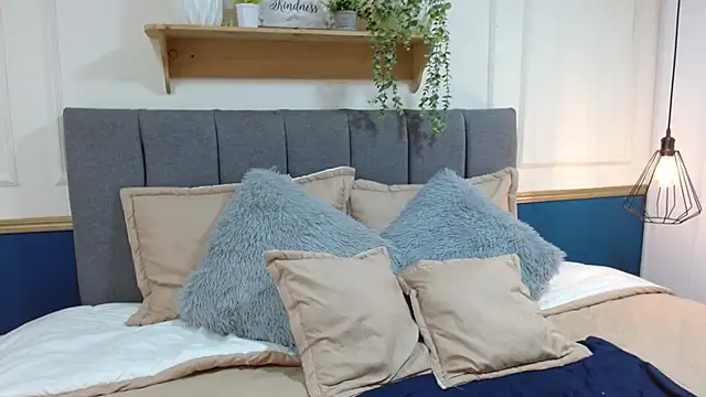 Cataleya Kudo online show from 10.02.25