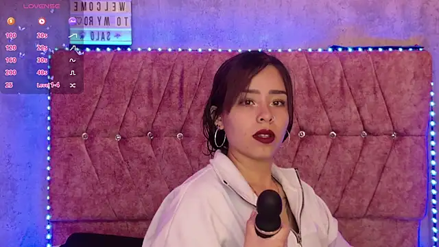 Snapshot of Mia_lopez_1 chatting on 05.22.26 Mia lopez 1 online show from 05.22.26