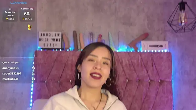 Snapshot of Mia_lopez_1 chatting on 06.08.26 Mia lopez 1 online show from 06.08.26