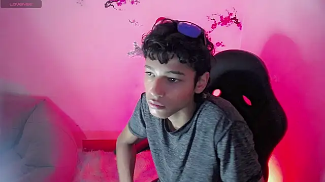 Im david02 online show from 10.22.25