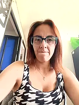 Snapshot of Jade_1-9 chatting on 11.18.25 Jade 1-9 online show from 11.18.25