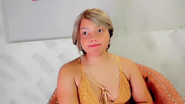 Molly Logan online show from 03.08.26