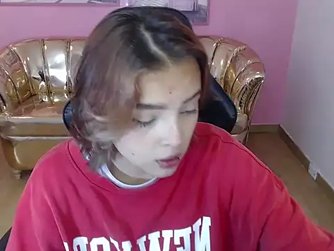 Snapshot of mia_foster_t chatting on 10.17.25 mia foster t online show from 10.17.25