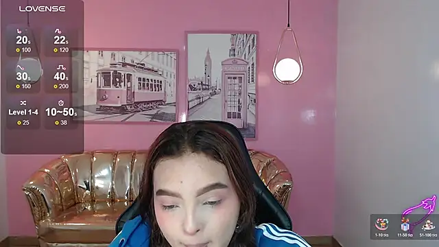 Snapshot of mia_foster_t chatting on 11.21.25 mia foster t online show from 11.21.25