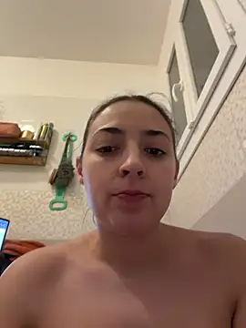 Snapshot of looloopaul chatting on 03.04.26 looloopaul online show from 03.04.26