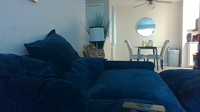 BellaRozay  online show from 11.30.25