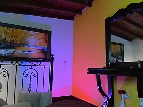 Zulyhenao online show from 10.07.25