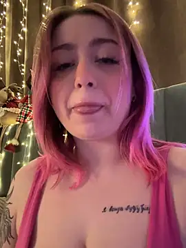 KellyMoors online show from 01.12.26