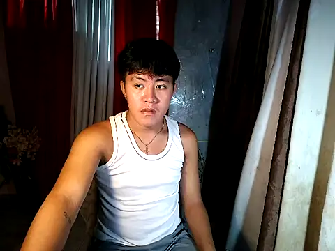 Snapshot of ur_fucking_rolly chatting on 10.10.25 ur fucking rolly online show from 10.10.25