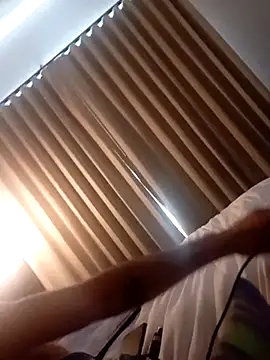 LetMeLiqU online show from 10.07.25