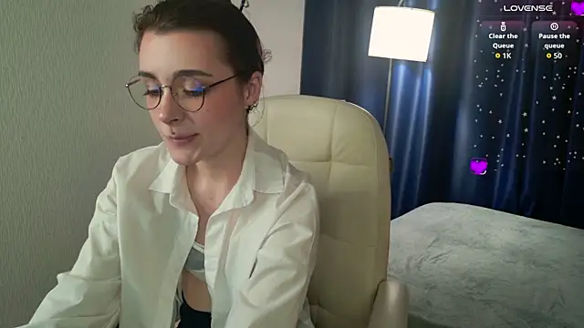 ElizabethMilller  online show from 06.13.26
