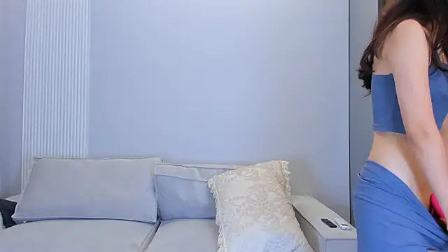 Snapshot of angel_soo chatting on 10.14.25 angel soo online show from 10.14.25