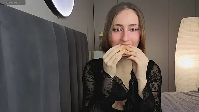 Snapshot of Dark_Project chatting on 02.11.26 Dark Project online show from 02.11.26