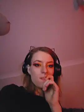 lonely Cosplay chick online show from 10.14.25