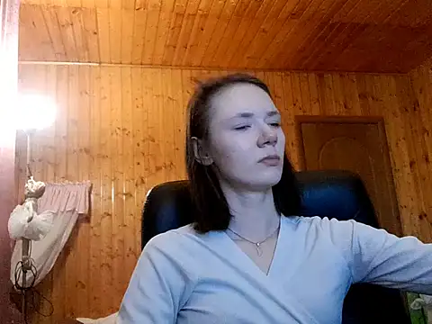 Snapshot of LidaGreist chatting on 10.10.25 LidaGreist online show from 10.10.25