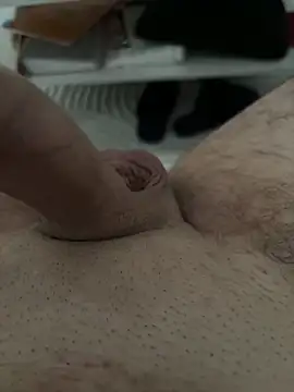 Snapshot of Lcs250 chatting on 10.03.25 Lcs250 online show from 10.03.25