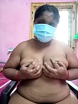 Snapshot of supcpl chatting on 10.18.25 supcpl online show from 10.18.25