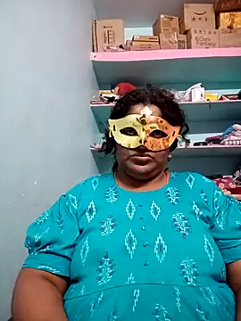 Snapshot of supcpl chatting on 11.17.25 supcpl online show from 11.17.25